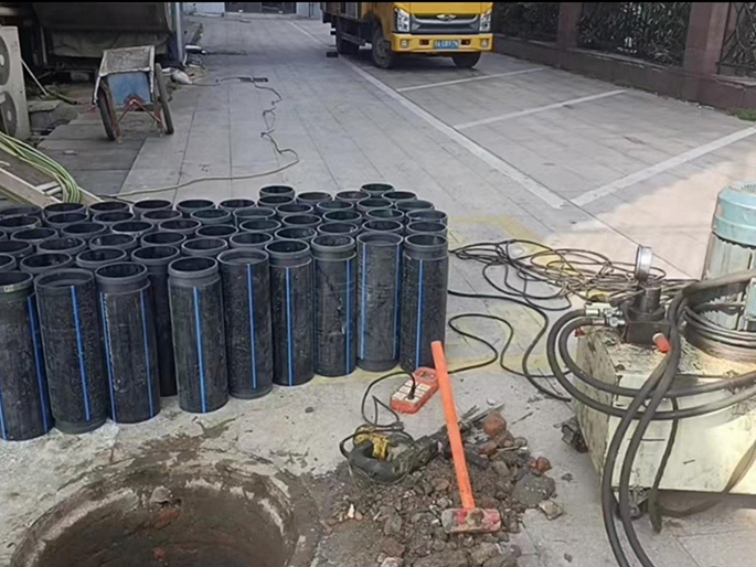 柳州PE置换管厂家 DN315置换管 非开挖管短管置换